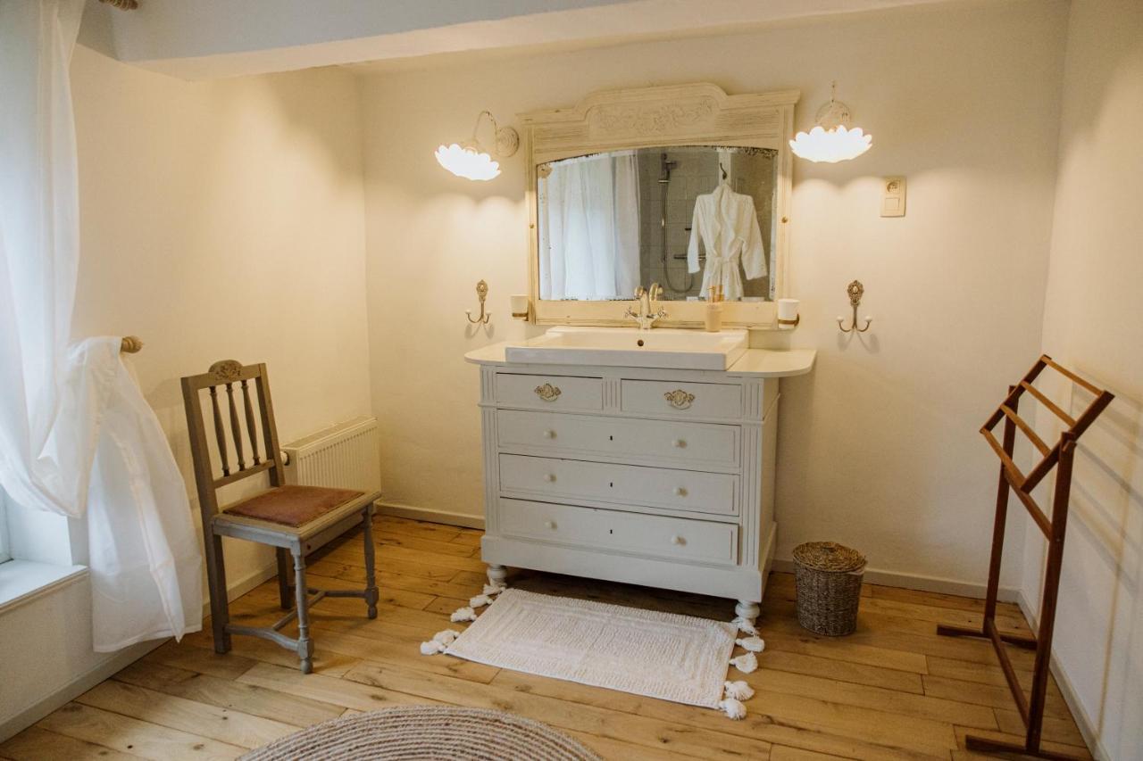 Huis Van Loon Borgloon Esterno foto