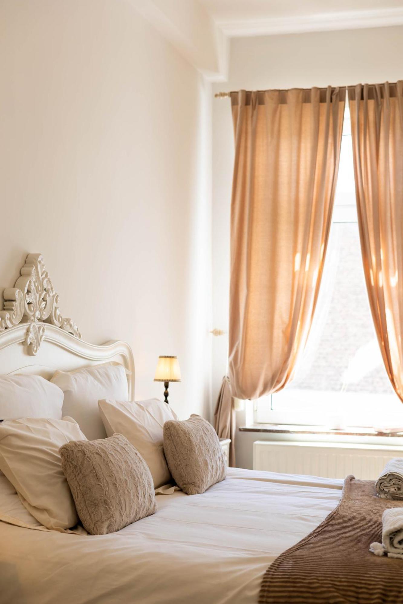 Huis Van Loon Borgloon Esterno foto