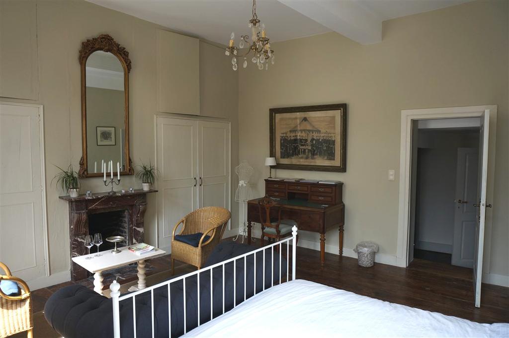 Huis Van Loon Borgloon Esterno foto