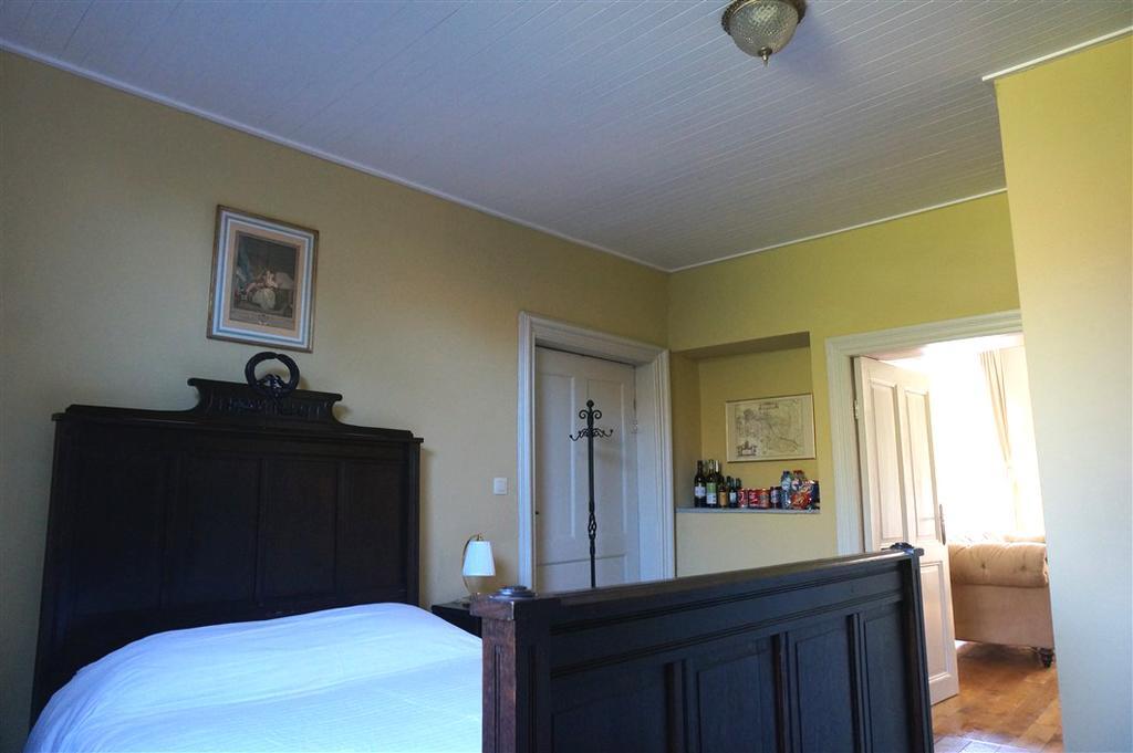 Huis Van Loon Borgloon Esterno foto