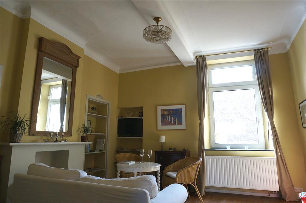 Huis Van Loon Borgloon Esterno foto